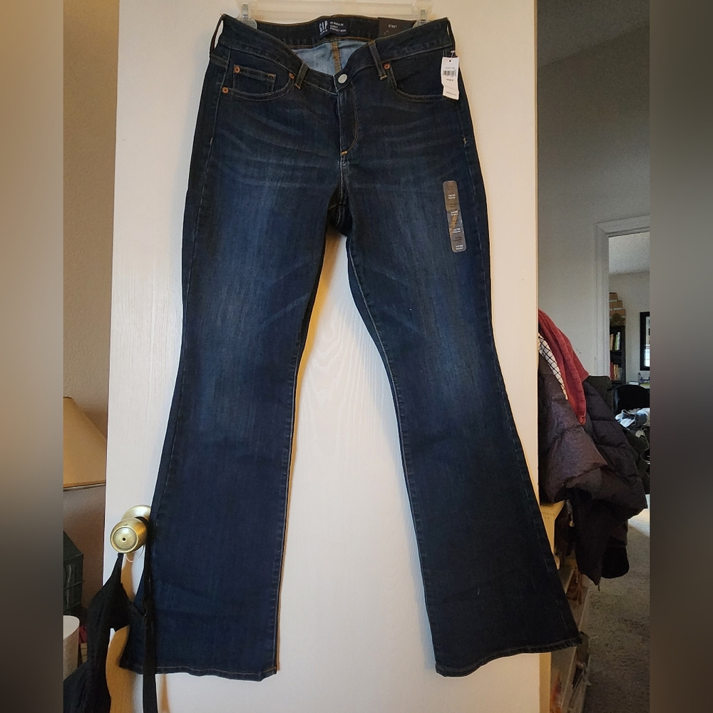 NWT GAP CURVY BOOTCUT